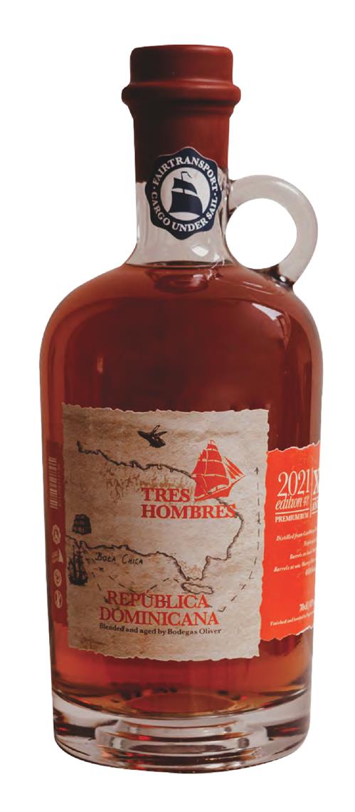 Rom - Tres Hombres rom, Republica Dominicana, 18 års